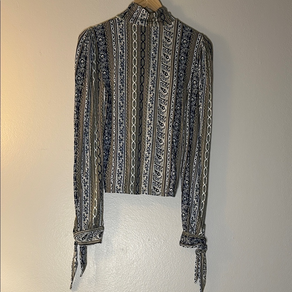 Free People Mock Neck Printed Top | Navy & Beige | Stretchy - Picture 4 of 11